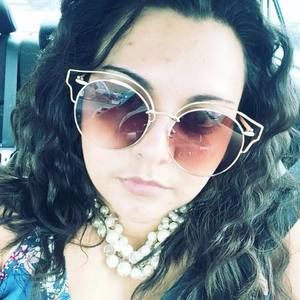 Meet your Posher, Nadia